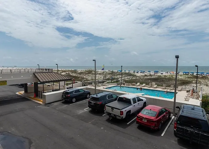 Apartment Island Winds East 109