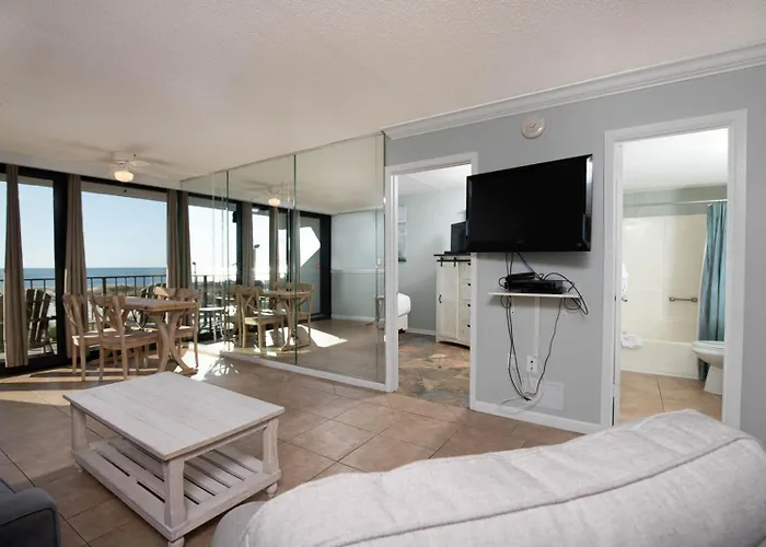 Apartment Island Winds East 109 *