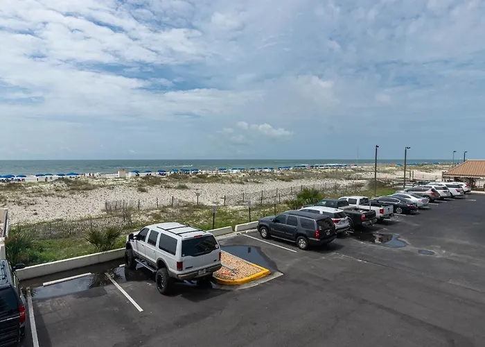 Apartment Island Winds East 109